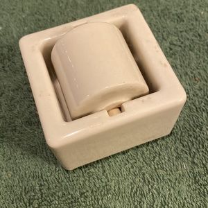 Vintage Perfection Marble Moistener